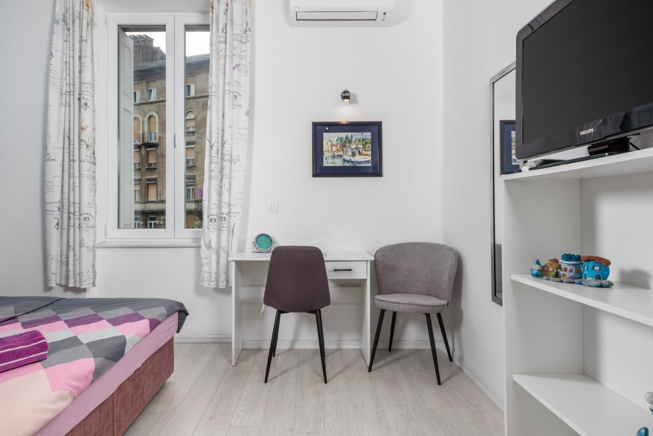 Studio Apartments Fran'S Rijeka Buitenkant foto